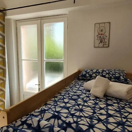 Central & Cozy In The Heart Of The City Apartment