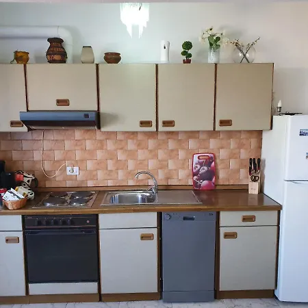 Apartment Central & Cozy In The Heart Of The City Shkoder